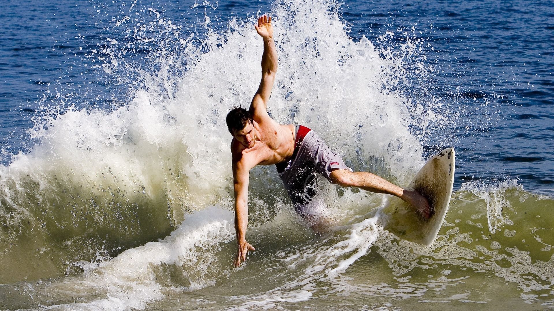 欧冠八强首回合:阿森纳主场2比2战平利物浦 打出英超内部顶级强度